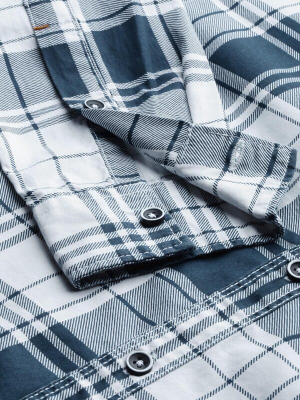 The Indian Garage Co Men's Cotton Slim Fit Checkered Full Sleeves Cutaway Collar Casual Shirt - Image 4